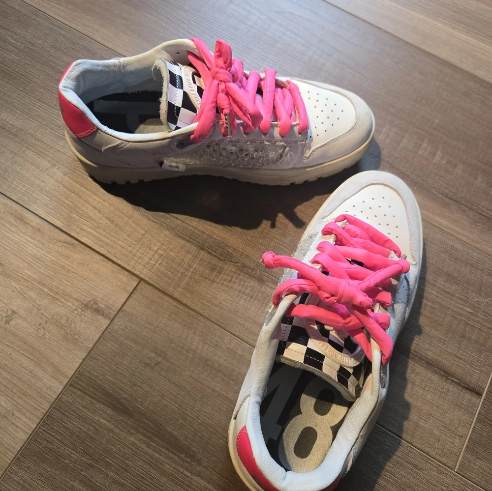 P448 Mason Sneaker White/Chess leather Puffy Pink Laces Size 39 US Size 8.5-9